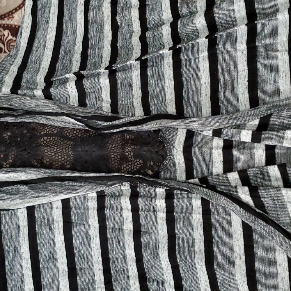 030 Woman's cardigan